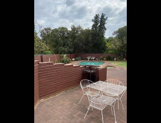 5 BEDROOM HOUSE FOR SALE IN FLORA GARDENS